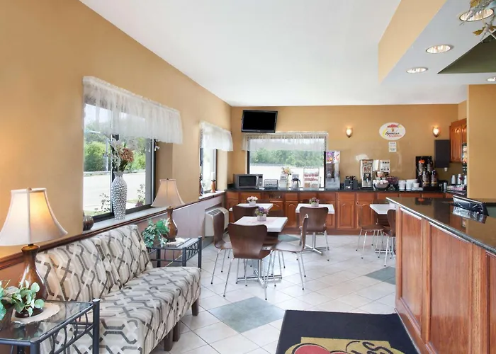 Super 8 By Wyndham Chicago/rosemont/o'hare/se Hotel 2*