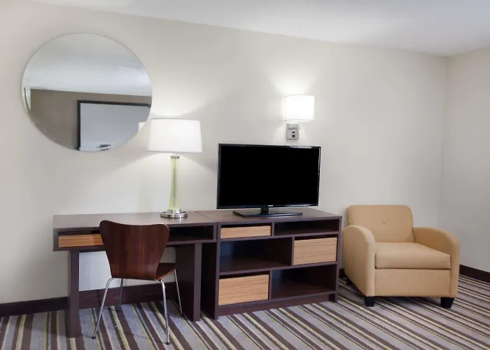 Hotel Super 8 By Wyndham Chicago/rosemont/o'hare/se
