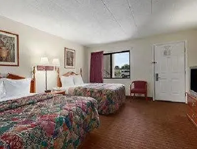 Hotel Super 8 By Wyndham Chicago/rosemont/o'hare/se